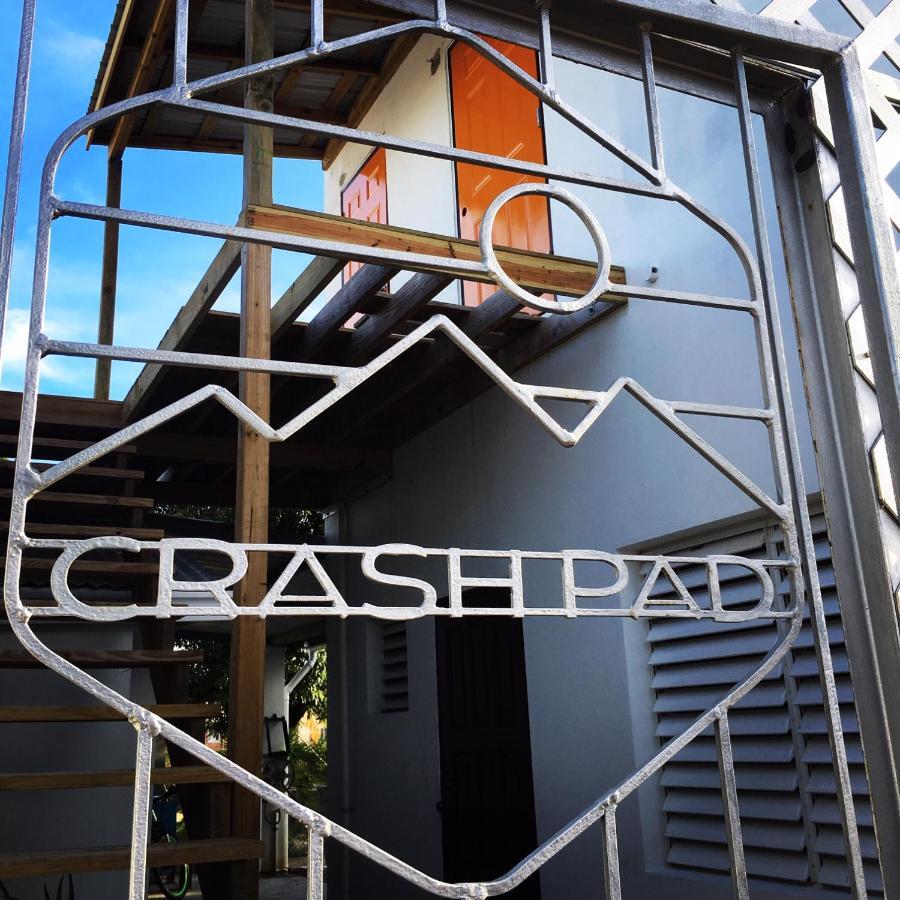 Crash Pad Adventure Hostel Hopkins Exterior foto